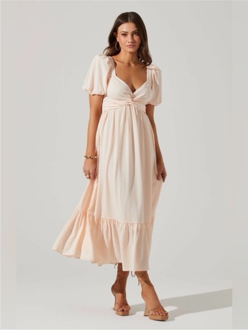 NWT ASTR the Label Creamy Peach Puff-Sleeve Maxi Dress
